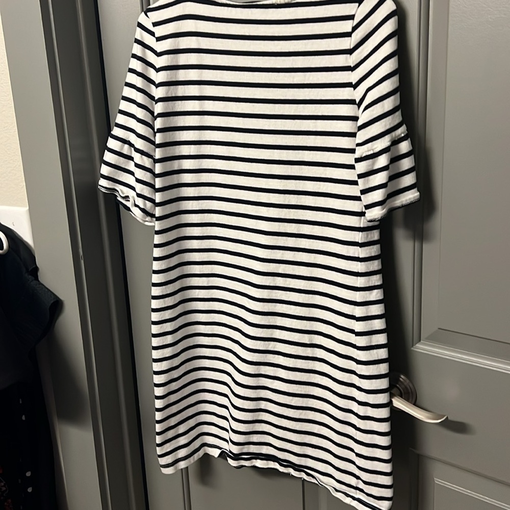 Amour Vert Bell Sleeve Striped Dress - Picture 4 of 4